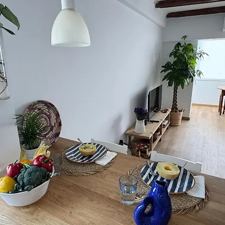 Whome Seaside Getaway Beachfront