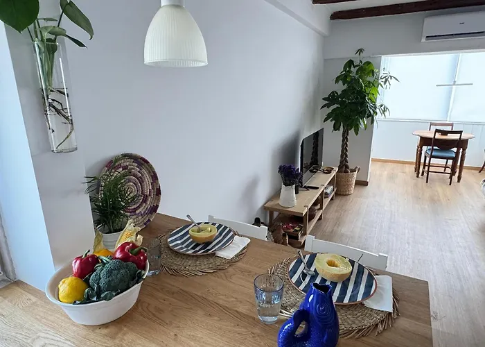 Whome Seaside Getaway Beachfront